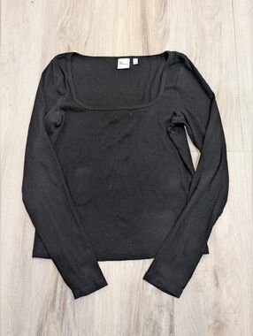 Aritzia TNA HomeStretch Black Long Sleeve Top - Size Large